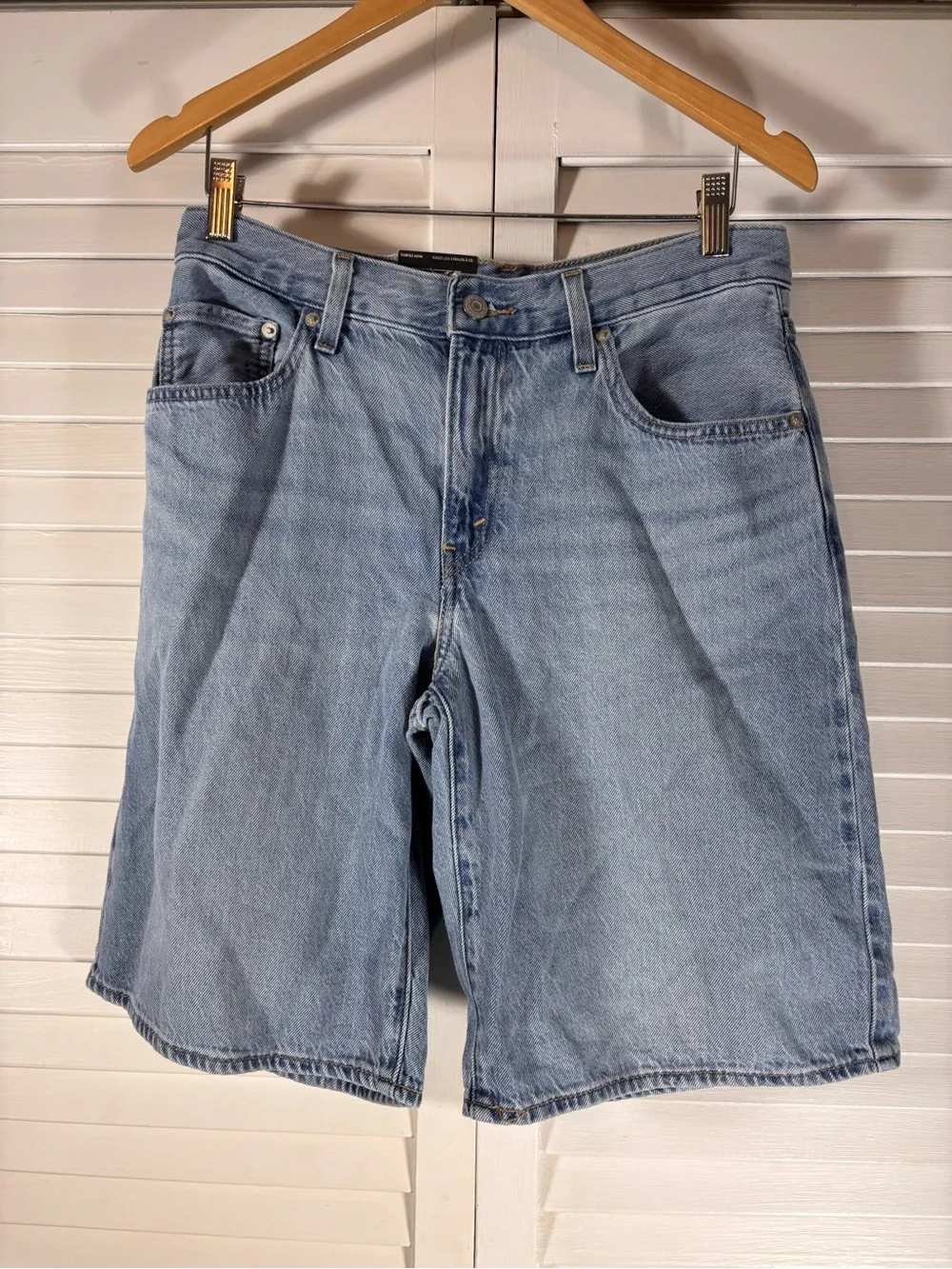 Levi’s Baggy Dad Jort We Did It Light Wash Denim Shorts Size 27 Revolve New